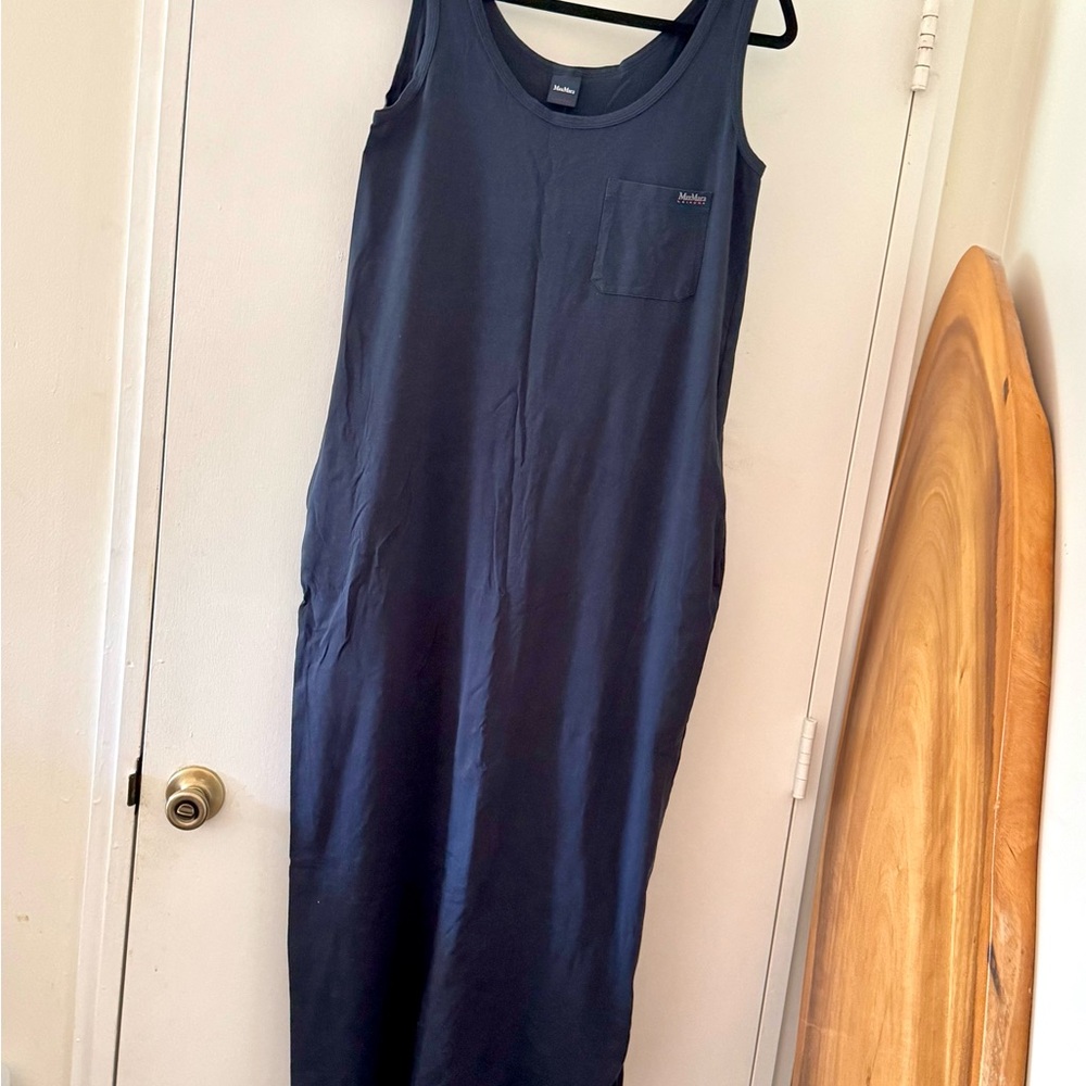 Max Mara Leisure Navy Sleeveless Maxi Dress size medium with pockets